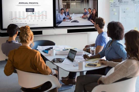 Interactive Clock Smartboard: Best Tools for Learning